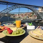 Bridge It - & Views Отель *