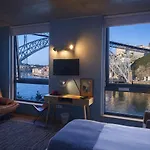 Bridge It - & Views * Вила-Нова-ди-Гая